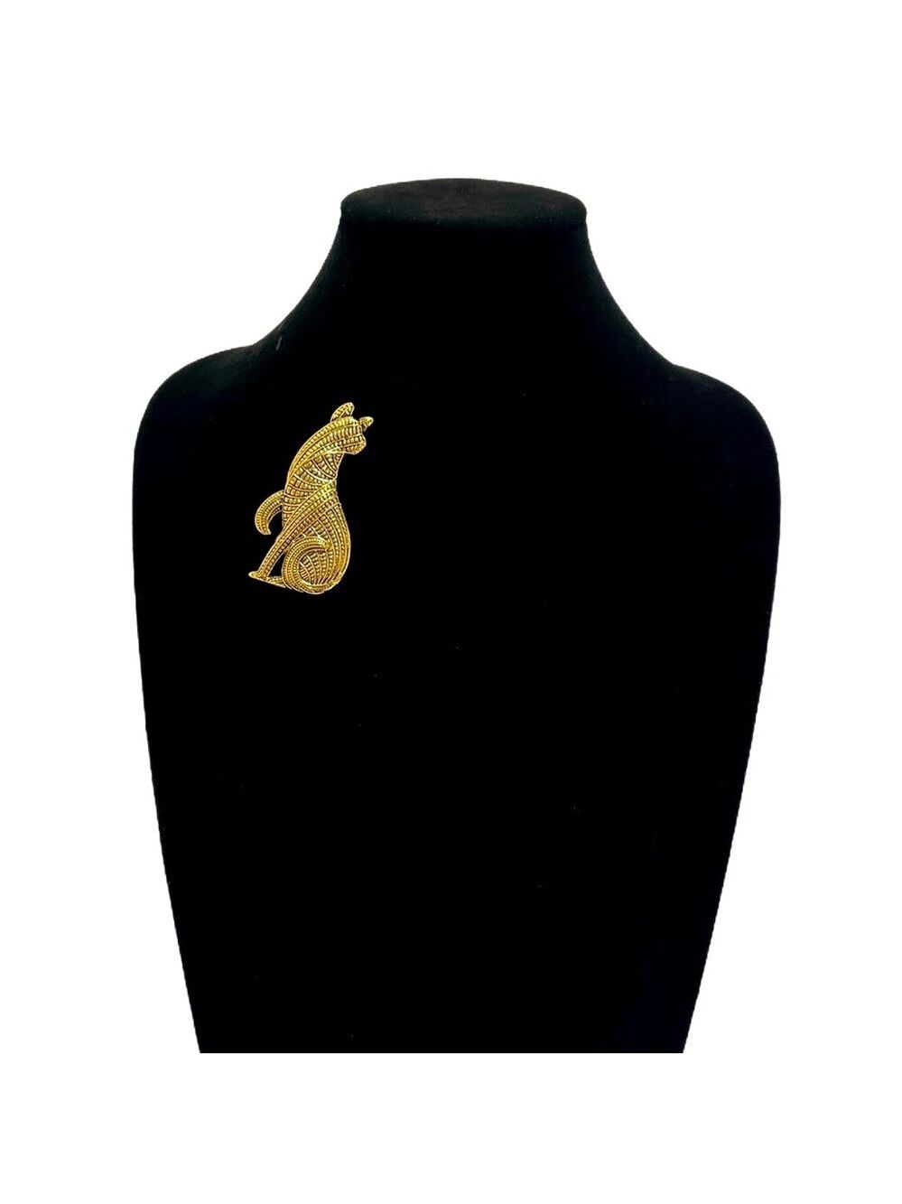 CLASSY CAT Gold Textured Brooch